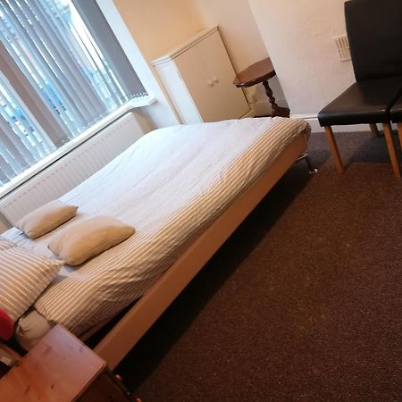 Stoke-on-Trent Hygis Home Of Relaxations מראה חיצוני תמונה